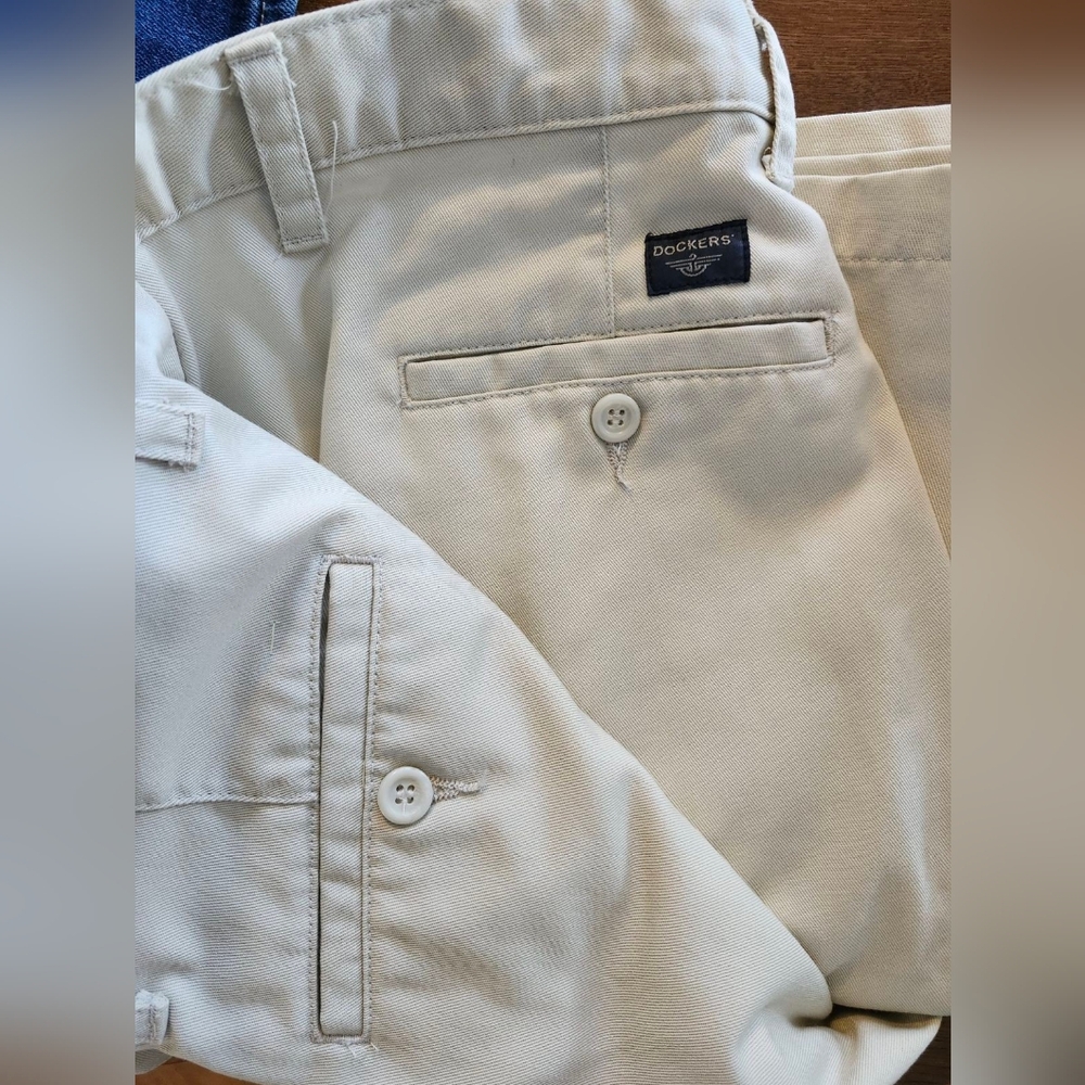 Men's Dockers dress pants - Picture 4 of 11